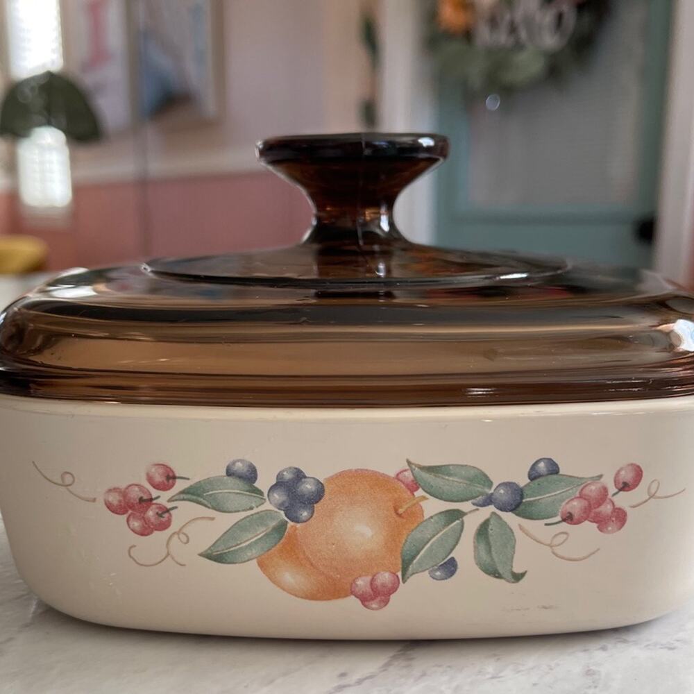 Vintage Corning Ware Abundance Pattern 1 Liter Casserole Dishes w/ Amber Lid